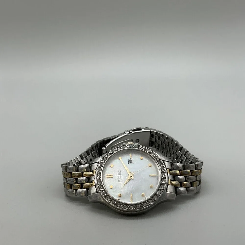 Seiko Womens Watch 31mm White Dial Two Tone Crystals 7N82-0HV0 New Battery 7.25